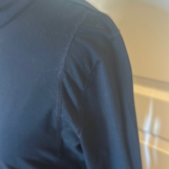 Fitted Black Sweatshirt with Long Sleeves - Picture 3 of 6